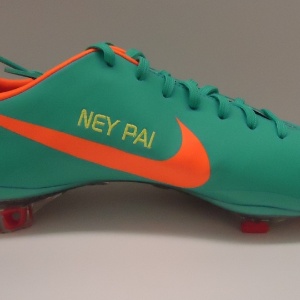 chuteira mais bonita do neymar