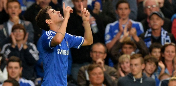 Oscar comemora gol em partida do Chelsea contra o Fulham - Ben Stansall/AFP PHOTO