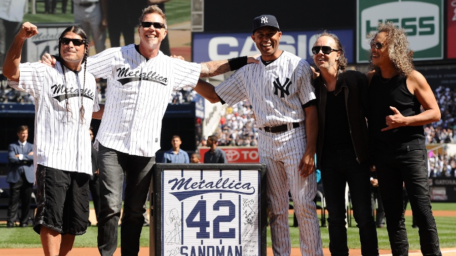 A lenda do beisebol Mariano Rivera, na despedida do New York Yankees, recebeu o Metallica - Maddie Meyer/Getty Images