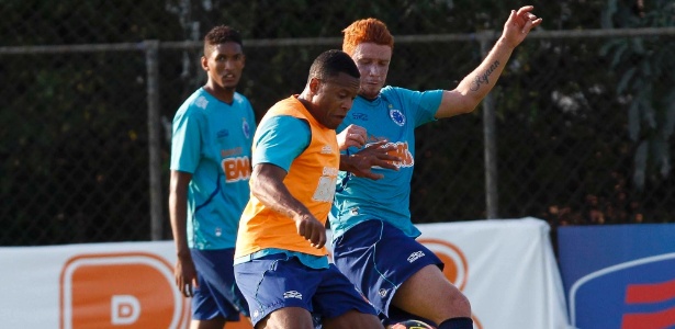 Jornalistas argentinos filmaram as dependências da Toca da Raposa II, durante o treino do Cruzeiro