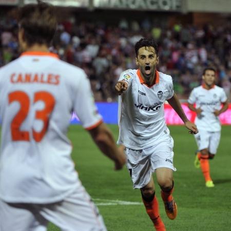 Jonas comemora gol do Valencia - EFE/Miguel Angel Molina