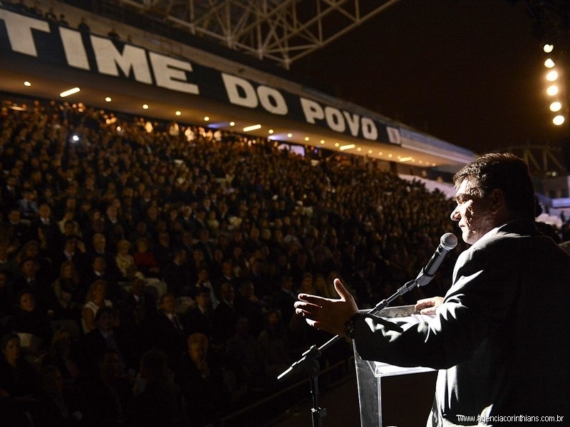Ex-presidente do Corinthians, Andrés Sanchez celebra aniversário do clube na arena alvinegra
