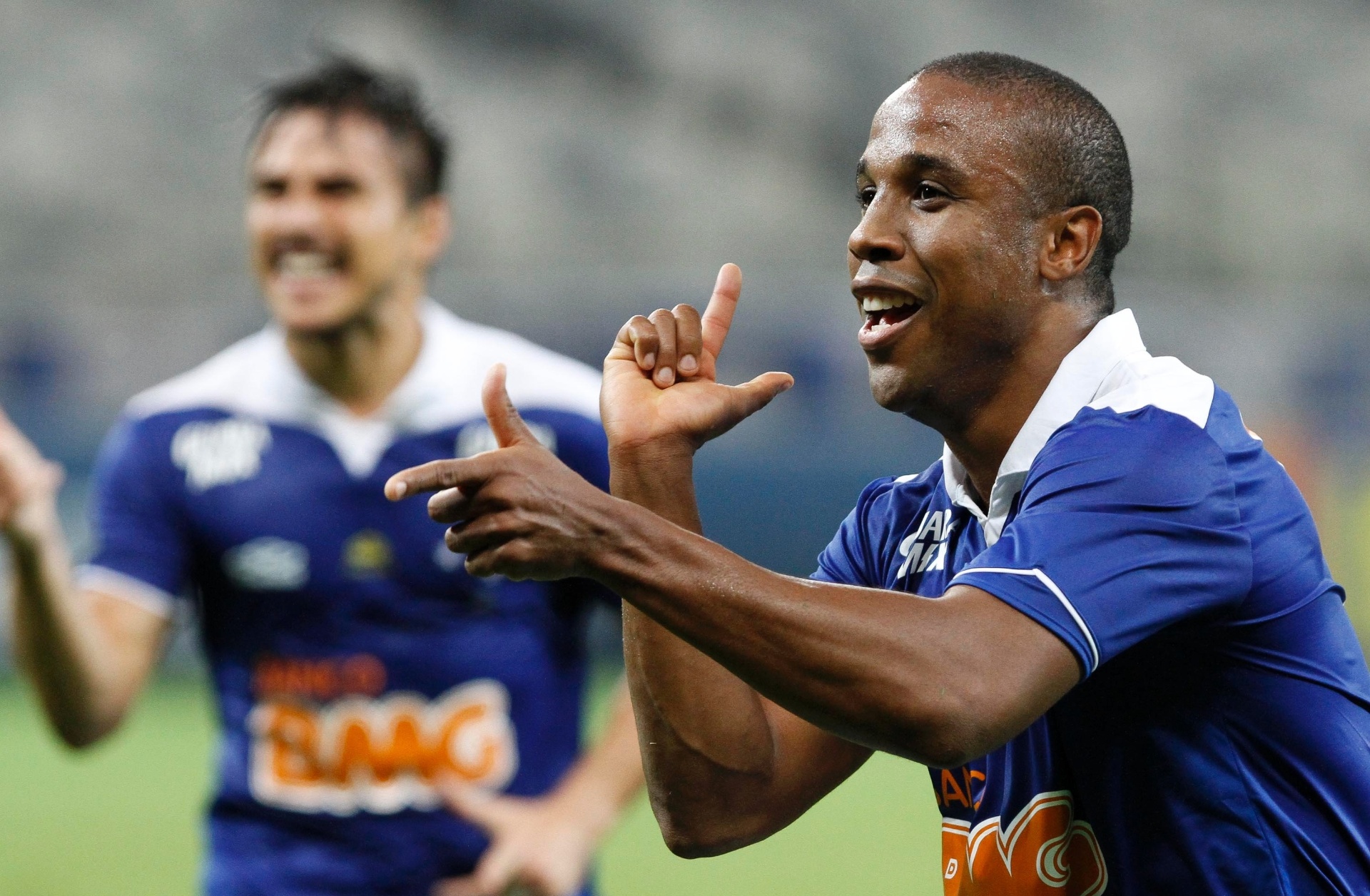 02.out.2013 - Borges marcou duas vezes para o Cruzeiro sobre a Portuguesa, pela 25ª rodada - Washington Alves / Textual