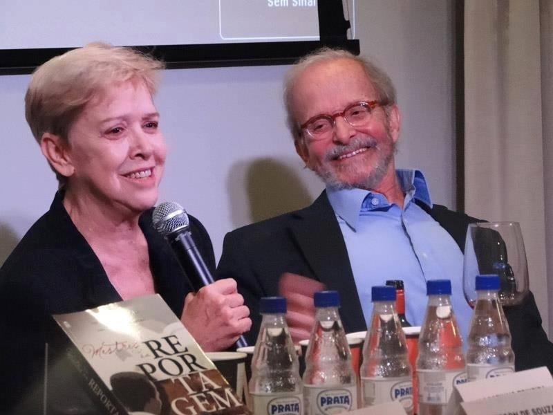 Regiani palestra no lançamento do livro "Mestres de reportagem" no qual há um capítulo dedicado a sua história no jornalismo - Arquivo pessoal