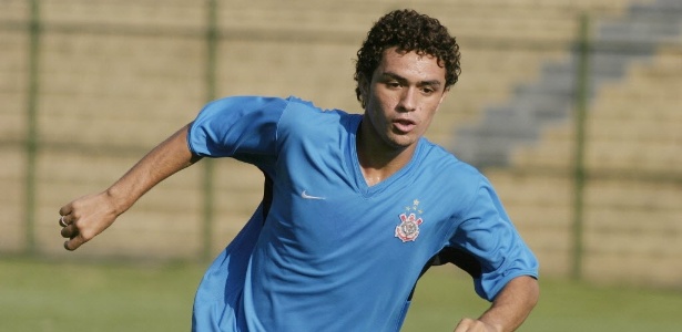 Revelado pelo Guarani, Dinélson foi contratado pelo Corinthians em 2004 - Fernando Santos / TBA
