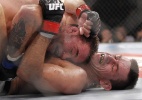 Demian deixa decisão para juízes, decepciona e perde luta polêmica no UFC - Reinaldo Canato/UOL