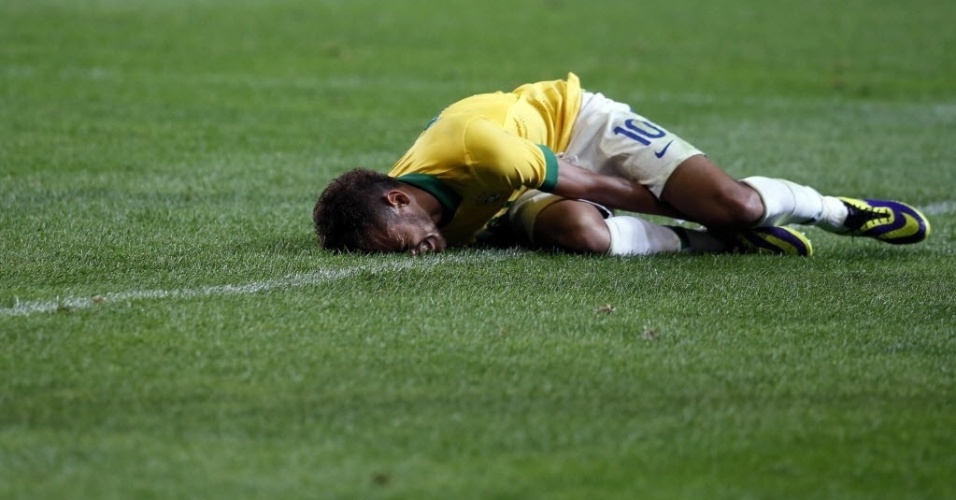 Neymar disse após o jogo que está acostumado a levar pancadas