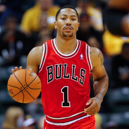 05.out.2013 - Derrick Rose participa de jogo do Chicago Bulls pela pré-temporada contra o Indiana Pacers