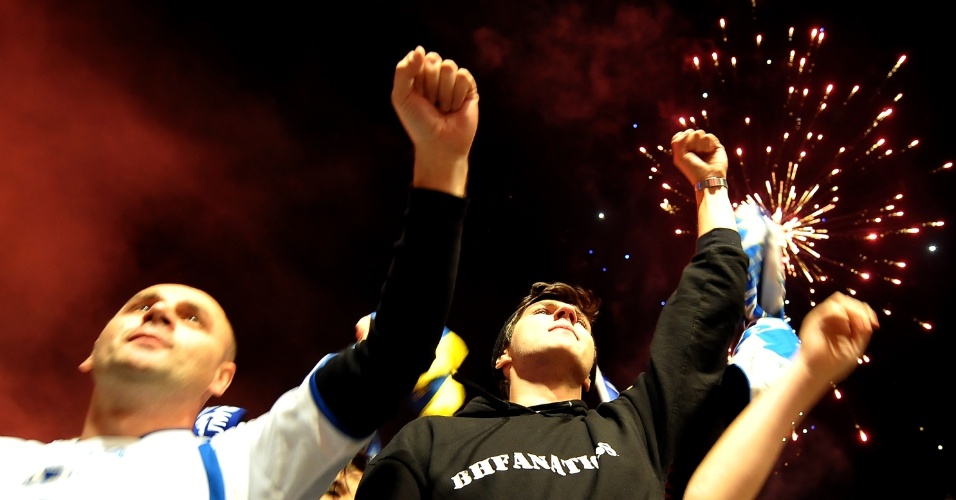 16.10.2013 - Após garantir classificação na Copa do Mundo de 2014, a noite foi de muita festa na Bósnia-Herzegóvina