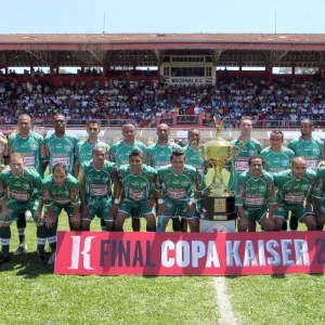 20.out.2013 - O time do Leões da Geolândia, finalista da Série A da Copa Kaiser - undefined