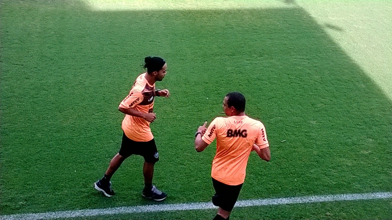 Ronaldinho Gaúcho, do Atlético-MG, realiza treino físico na Cidade do Galo (22/10/2013)