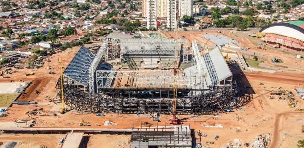 Disputa judicial entre empresas fornecedoras dos assentos já atingiu quatro arenas da Copa-2014
