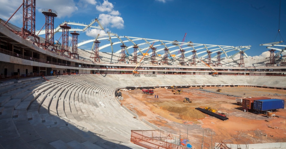 12.09.2013 - Confira imagens da Arena da Amazônia, local dos jogos da Copa de 2014 em Manaus
