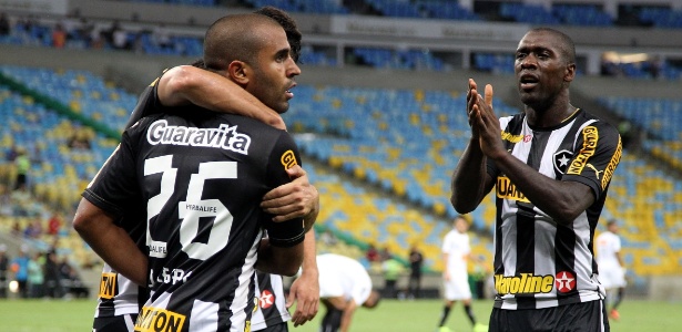 Julio Cesar desabafou após marcar gol do Botafogo, mas nega que tenha sido para torcida - Satiro Sodre/SSPress