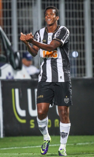 2 novembro 2013 - Atacante Jô voltou a marcar gol pelo Atlético-MG após sete jogos