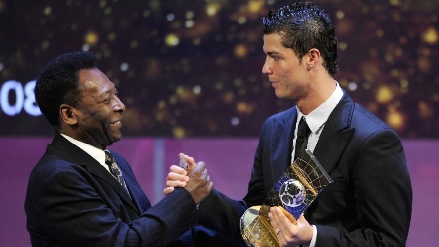 Pelé e Cristiano Ronaldo em 2008; ex-atleta teria chamado o português de "Cristiano Leonardo" - AFP PHOTO / FABRICE COFFRINI