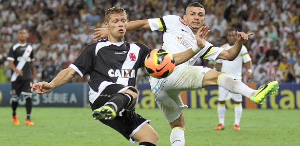 Marlone interessava ao Santos, mas praticamente acertou sua transferência para o Cruzeiro - Marcelo Sadio/vasco.com.br