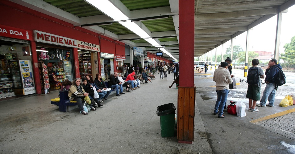População de Teresópolis reclama da rodoviária, principal ponto de chegada de turistas à cidade