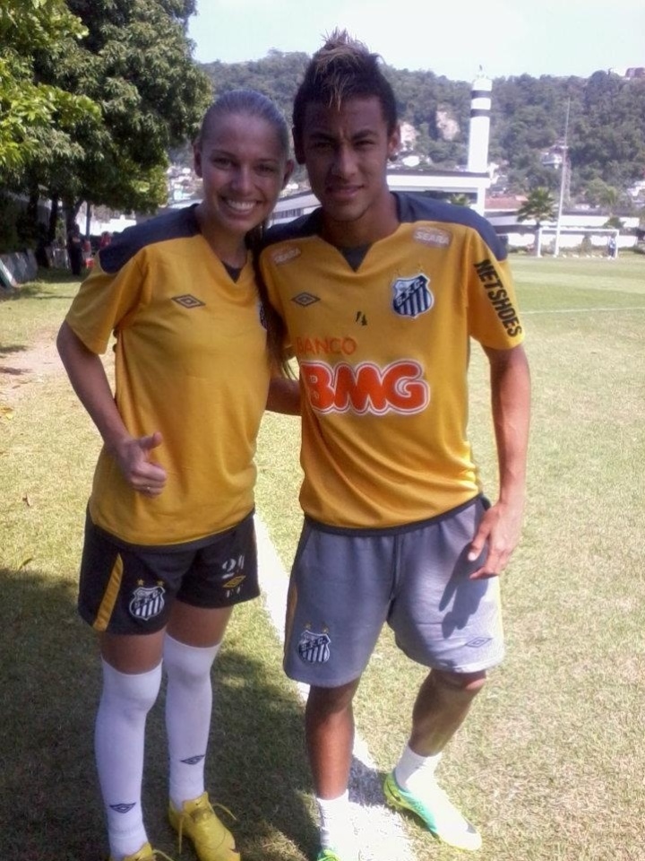 Dani Pato foi ex-jogadora do Santos