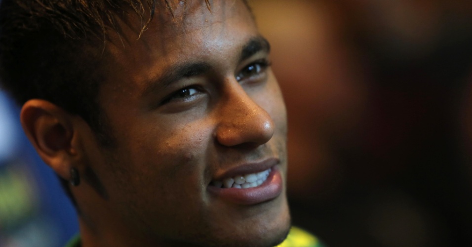 14.nov.2013 - Neymar, atacante do Barcelona, está a serviço da seleção brasileira em Miami