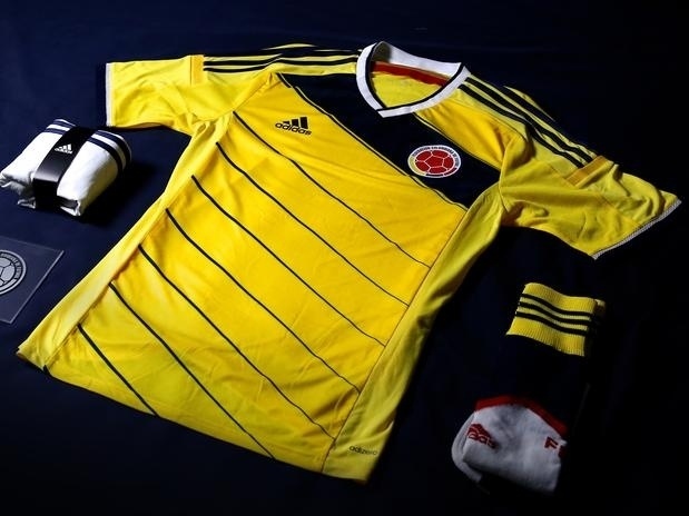 14.nov.2013 - Vice-campeã das eliminatórias sul-americanas, Colombia também revelou seu novo uniforme
