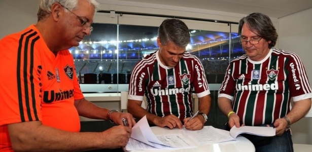 Presidentes de Flu e Unimed, Peter Siemsen (d) e Celso Barros, tem relação tumultuada - Nelson Peres/Fluminense FC