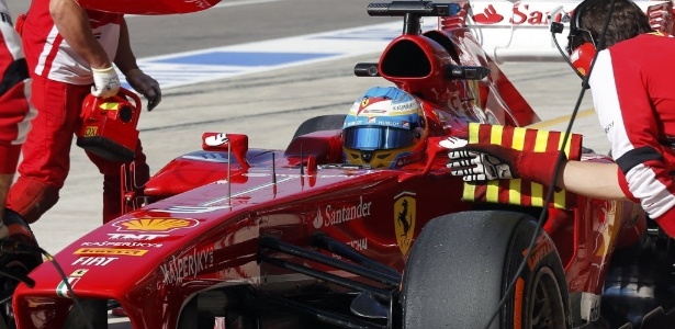 Fernando Alonso amarga sua pior sequência sem pódios desde que chegou na Ferrari - Adrees Latif/Reuters