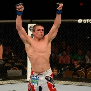 17.nov.2013 - Rick Story comemora após o fim da luta com Brian Ebersole pelo UFC 167 - Donald Miralle/Zuffa LLC/gettyimages
