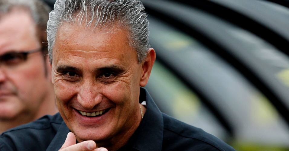 17.nov.2013 - Treinador Tite, em primeiro jogo após Corinthians anunciar que buscará outro treinador em 2014