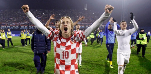 Luka Modric comemora a classificação da Croácia para a Copa do Mundo-2014