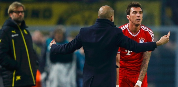 Segundo "Marca", relação de Mandzukic e Guardiola deve tirar atacante do Bayern de Munique - REUTERS/Kai Pfaffenbach