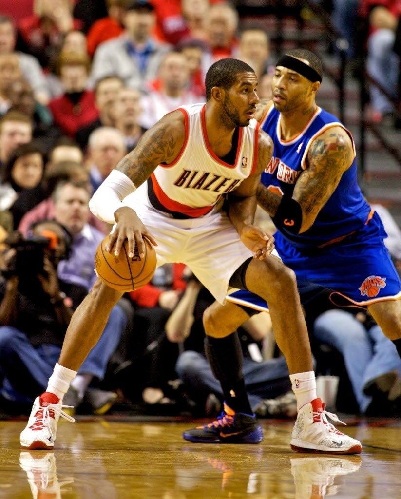 26.nov.2013 - LaMarcus Aldridge ajudou o Portland TrailBlazers a passar pelos Knicks (102 a 91), manter a vice-liderança do Oeste e afundar mais ainda os rivais em crise - Craig Mitchelldyer-USA TODAY Sports