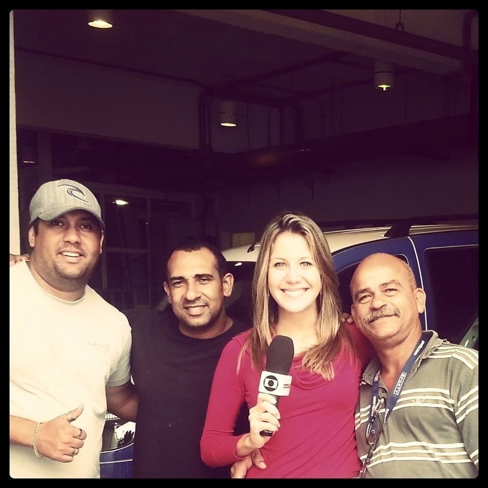 Bárbara Coelho com a equipe do SporTV, onde trabalha desde julho deste ano - Arquivo Pessoal