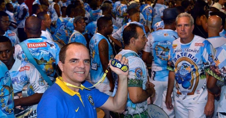 Alcedo Medeiros, criador do Pedhuá, em ensaio da escola de samba Beija Flor