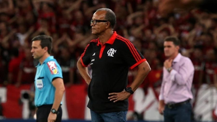 Jayme de Almeida, treinador do Flamengo, durante a final da Copa do Brasil (27.nov.2013) - Julio Cesar Guimaraes/UOL