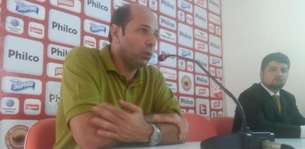 Gerente de futebol do Náutico, Lúcio Surubim, concedeu entrevista e garantiu ter acordo com os jogadores - Reprodução/Twitter