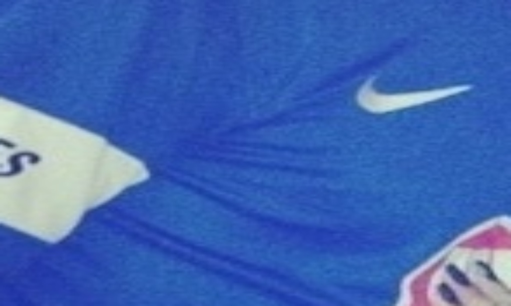 Isabella Costa cita o irmão Demerson, zagueiro do Bahia, constantemente no Twitter. Ela teve a chance de assistir ao irmão no Mineirão, neste domingo, na vitória contra o Cruzeiro - Reprodução/Instagram