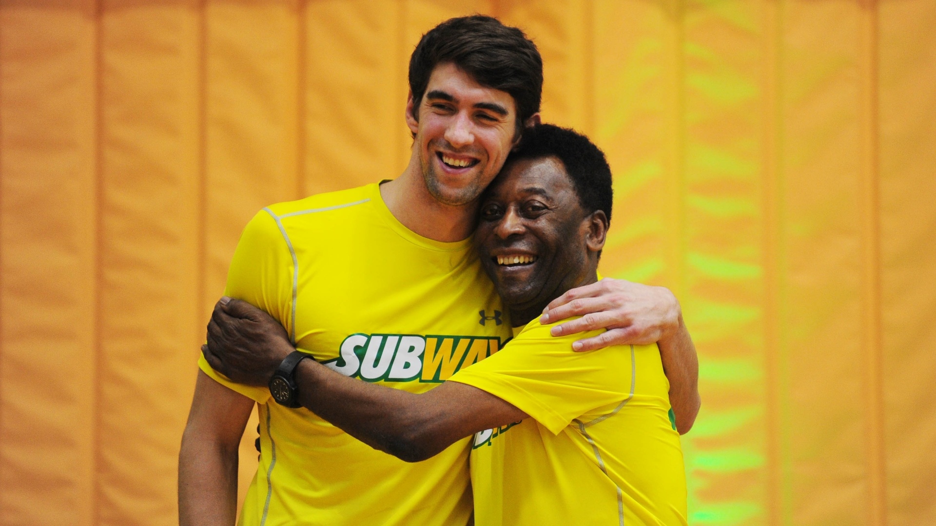 Evento em São Paulo contou com a presença de Pelé e do ex-nadador Michael Phelps