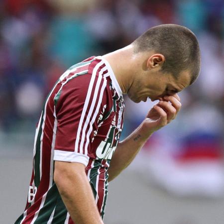 Wagner deixa campo da Fonte Nova desolado após confirmação de rebaixamento do Fluminense no Brasileirão. Time carioca venceu, mas não adiantou - Ricardo Ayres/Photocamera