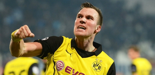 Grosskreutz comemora gol da vitória do Borussia Dortmund contra o Olympique pela Liga dos Campeões - CAROLINE SEIDEL/EFE