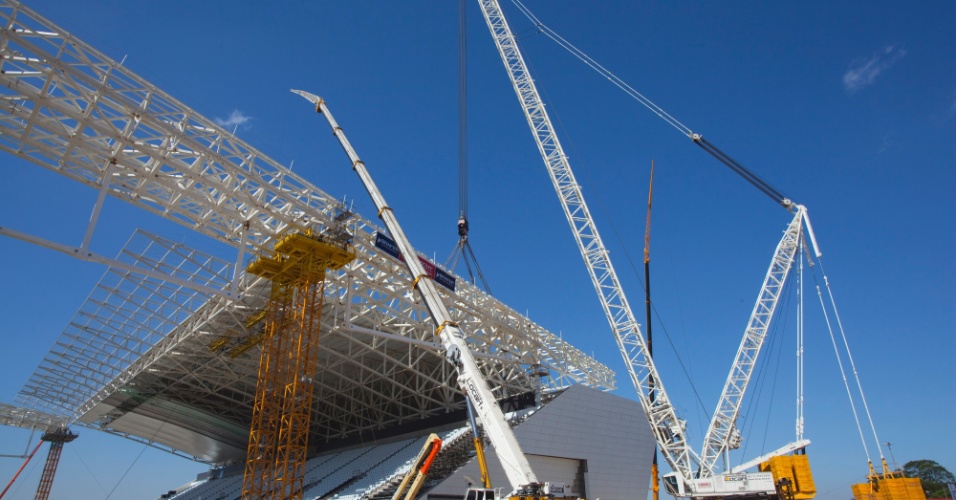 13.12.2013 - Governo federal divulgou imagens da obra do Itaquerão, estádio de São Paulo para a Copa