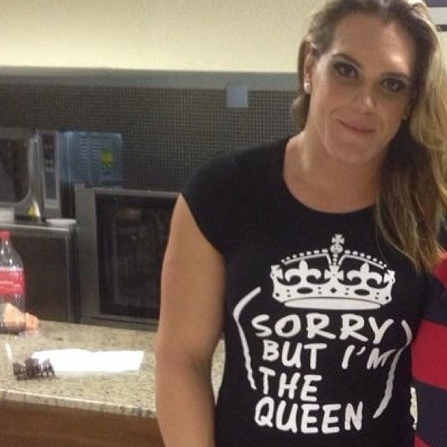 Apesar de certo preconceito com lutadoras, Gabi gosta de se produzir e mostrar seu lado feminino. Ela inclusive fez cirurgia para aumentar os seios quando era mais jovem, para exaltar sua feminilidade - Arquivo Pessoal