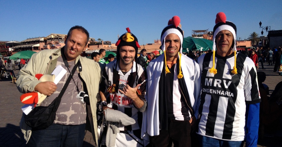 18. dez. 2013 - Torcedores do Atlético-MG marcam presença na praça Jemaa el Fna no centro de Marrakech