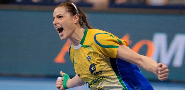 Armadora brasileira foi eleita melhor jogadora do Mundial de 2013, vencida pelo Brasil - Cinara Piccolo/Photo&Grafia