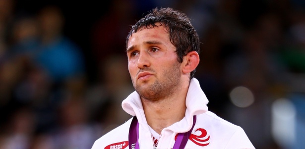 Besik Kudukhov recebe medalha de prata nas Olimpíadas de Londres em 2012 - Getty Images