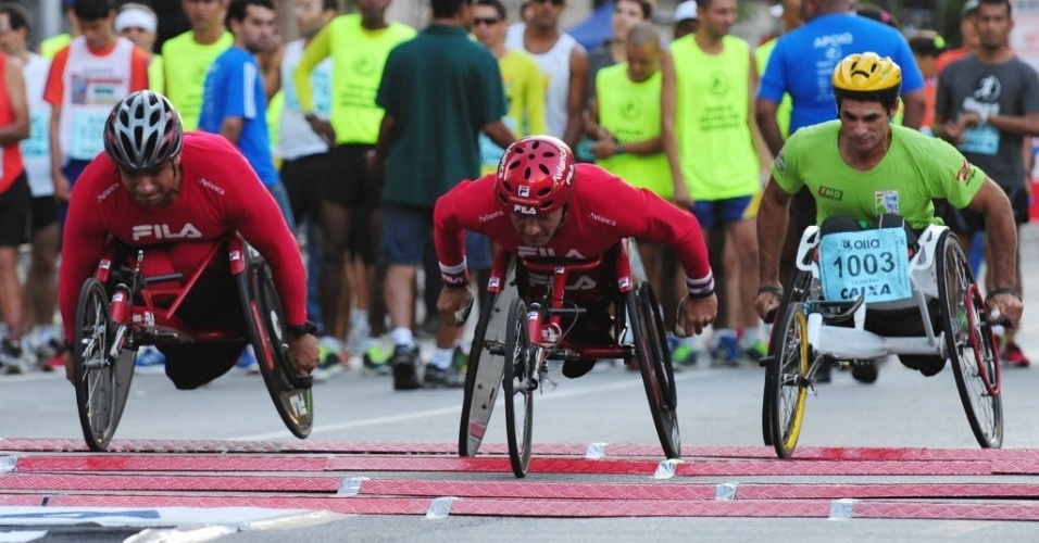 Corrida sobre rodas em COQUINHOS