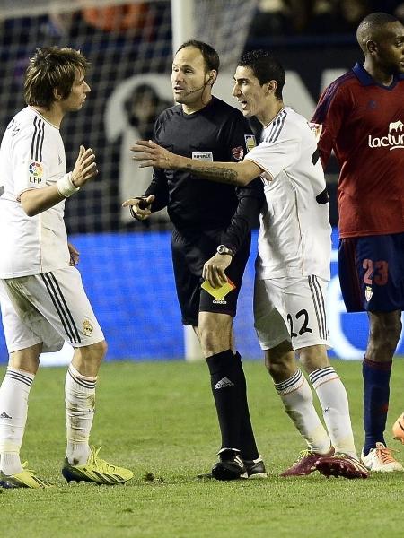 Fabio Coentrão é expulso em partida do Real Madrid contra o Osasuna pela Copa do Rei, em 2014 - REUTERS/Vincent West 