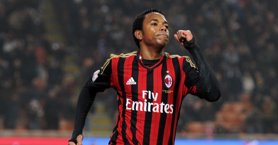 15. jan. 2014 - Robinho comemora gol marcado pelo Milan contra o Spezia pela Copa da Itália