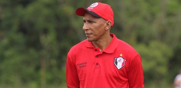 O técnico Hemerson Maria lamentou o gol sofrido no começo do primeiro tempo - Divulgação / site oficial do Joinville