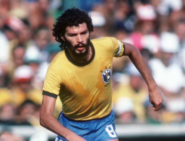 Sócrates durante a Copa do Mundo de 1982  - Getty Images